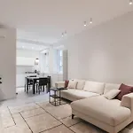 Guesthost - Pannonia Colosseum Apartment