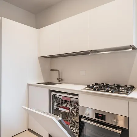 Guesthost - Pannonia Colosseum Apartment *
